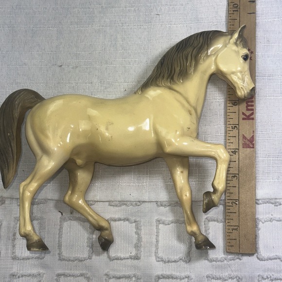 Breyer White Horse w/Gray Mane and Gray Tail Vintage - Picture 5 of 5